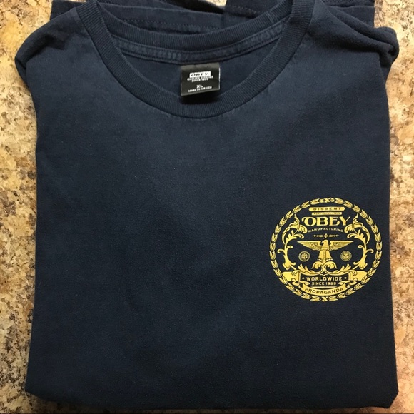 Sold ❌Obey Graphic Tee - Picture 1 of 7